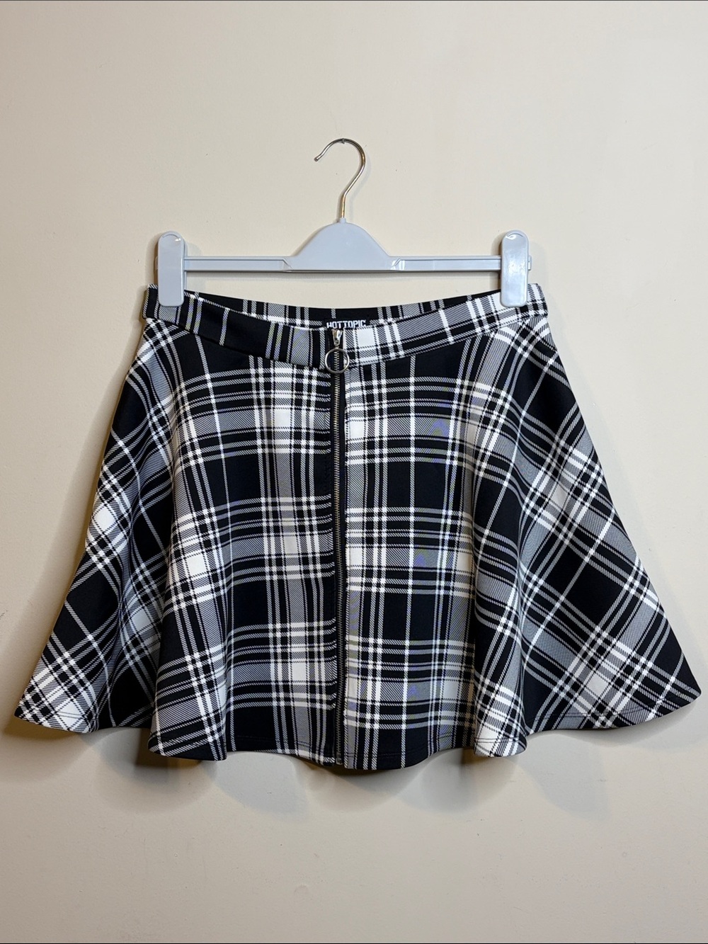 Hot Topic Black & White Plaid A-Line Skirt with Front Zip Size MD